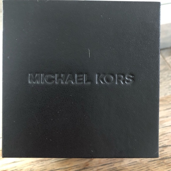 Michael Kors silver Watch - Picture 4 of 4